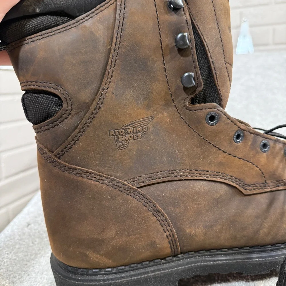 Red Wing 2211 Waterproof Safety Toe Work Boots 13D Leather 600G Thinsulate NIB